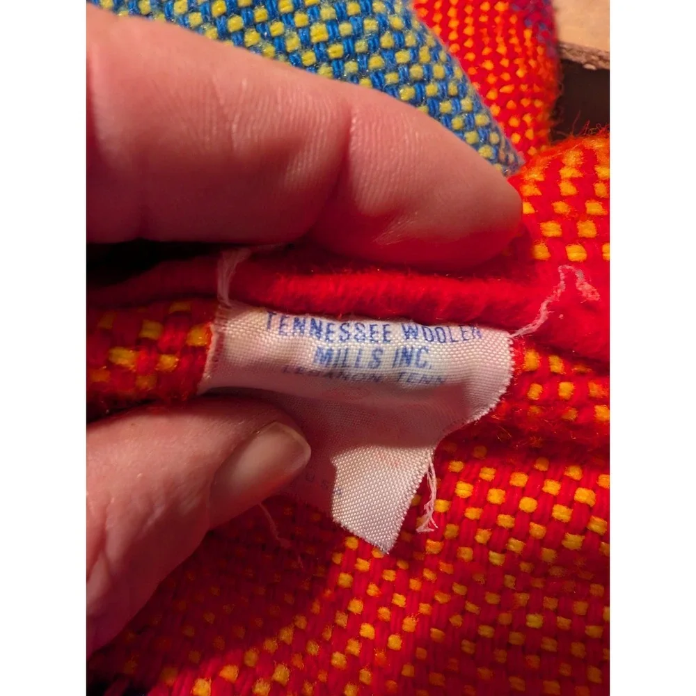 Vintage Tennessee Woolen Mills 100% Acrylic Plaid Blanket Throw 85